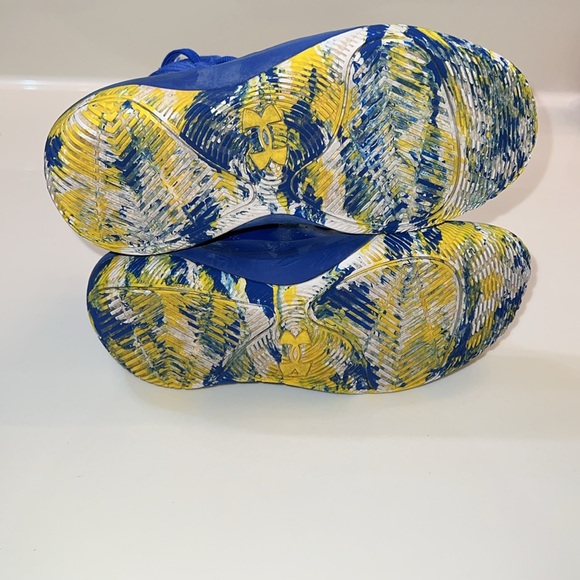 Under Armour - Picture 5 of 9